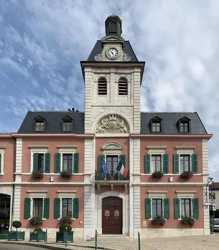 Rénovation d'une maison ancienne dans le centre historique de Gex
