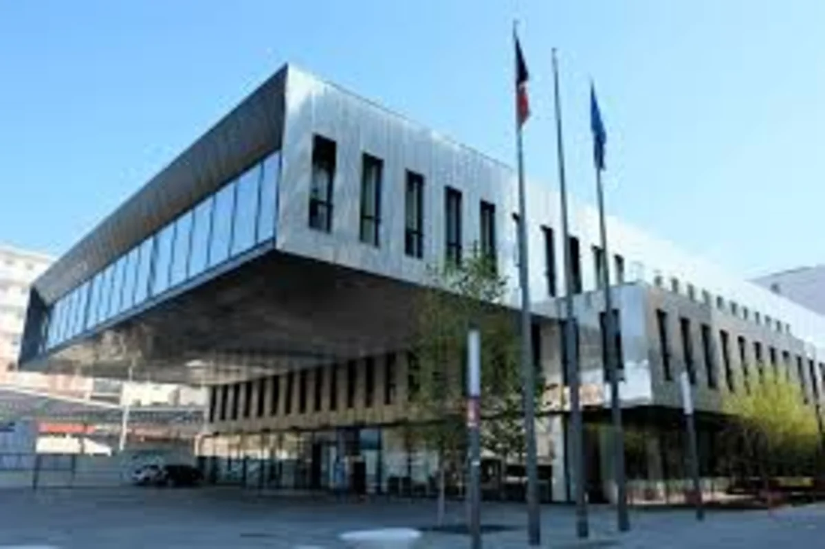 Suivi et affichage d'un permis de construire à Bezons