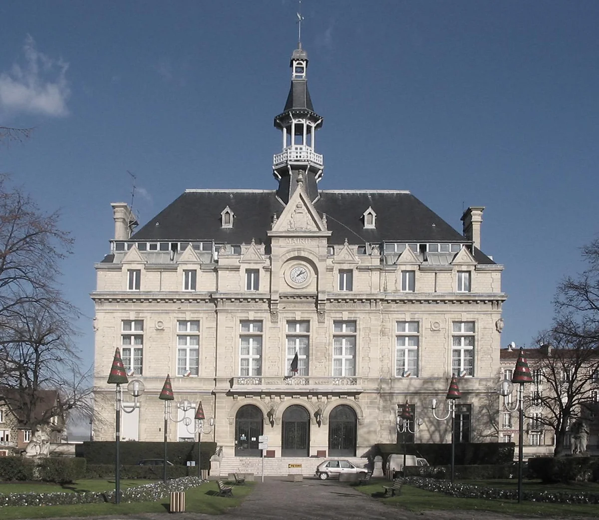 Suivi et affichage d'un permis de construire à La Courneuve