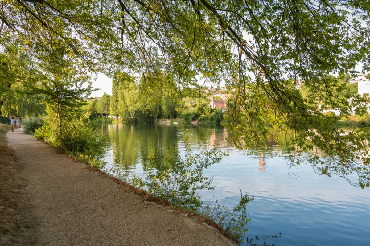 Suivi et affichage d'un permis de construire à Saint-Maur-des-Fossés